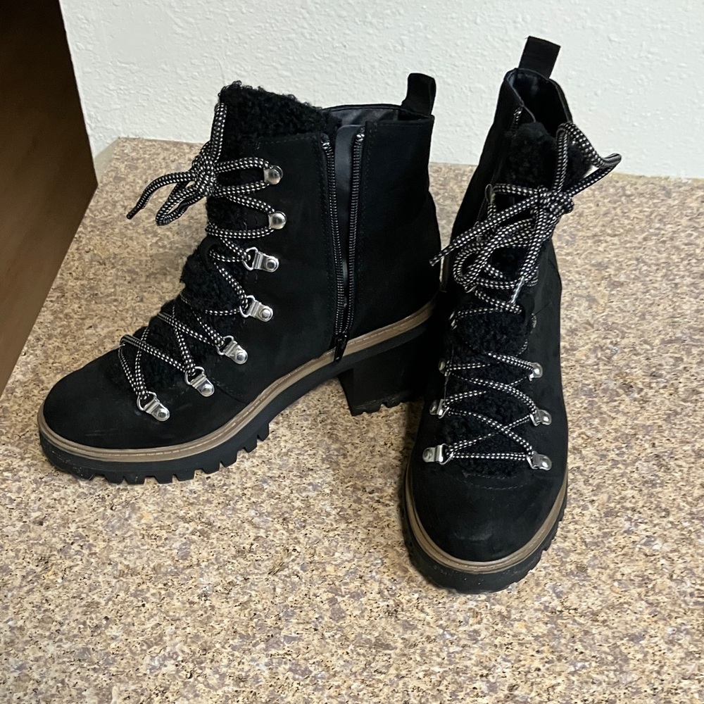 Esprit Black Ankle Boots with Chunky Sole